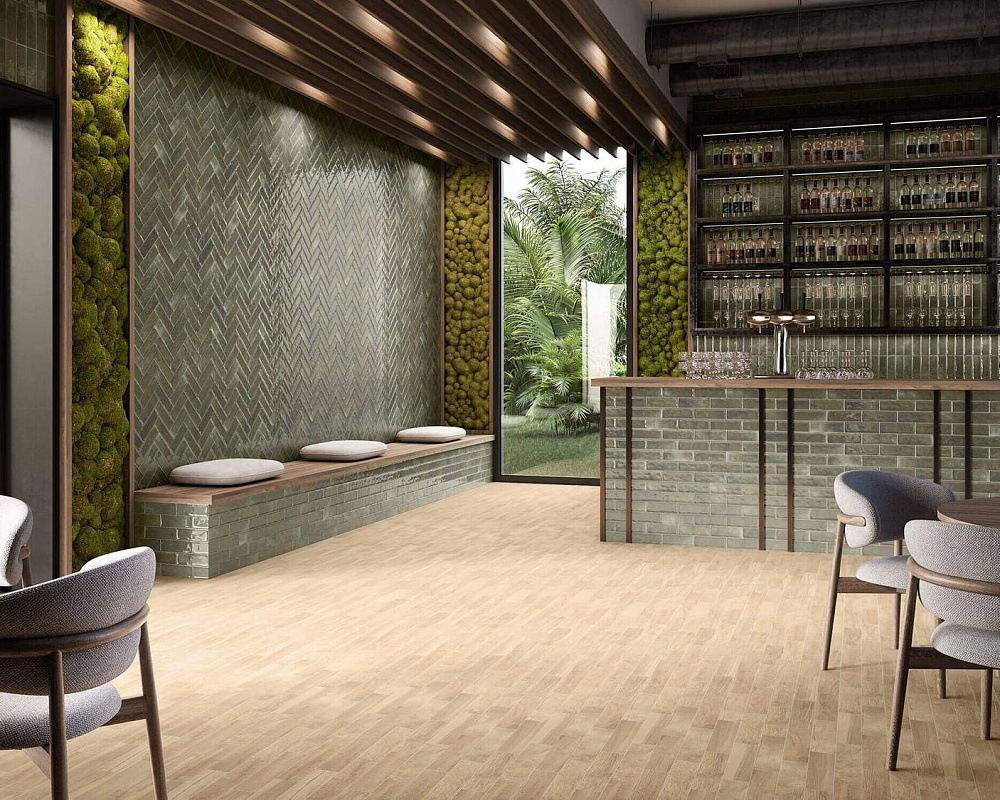 Esmeralda Flat Glossy 6.5x20